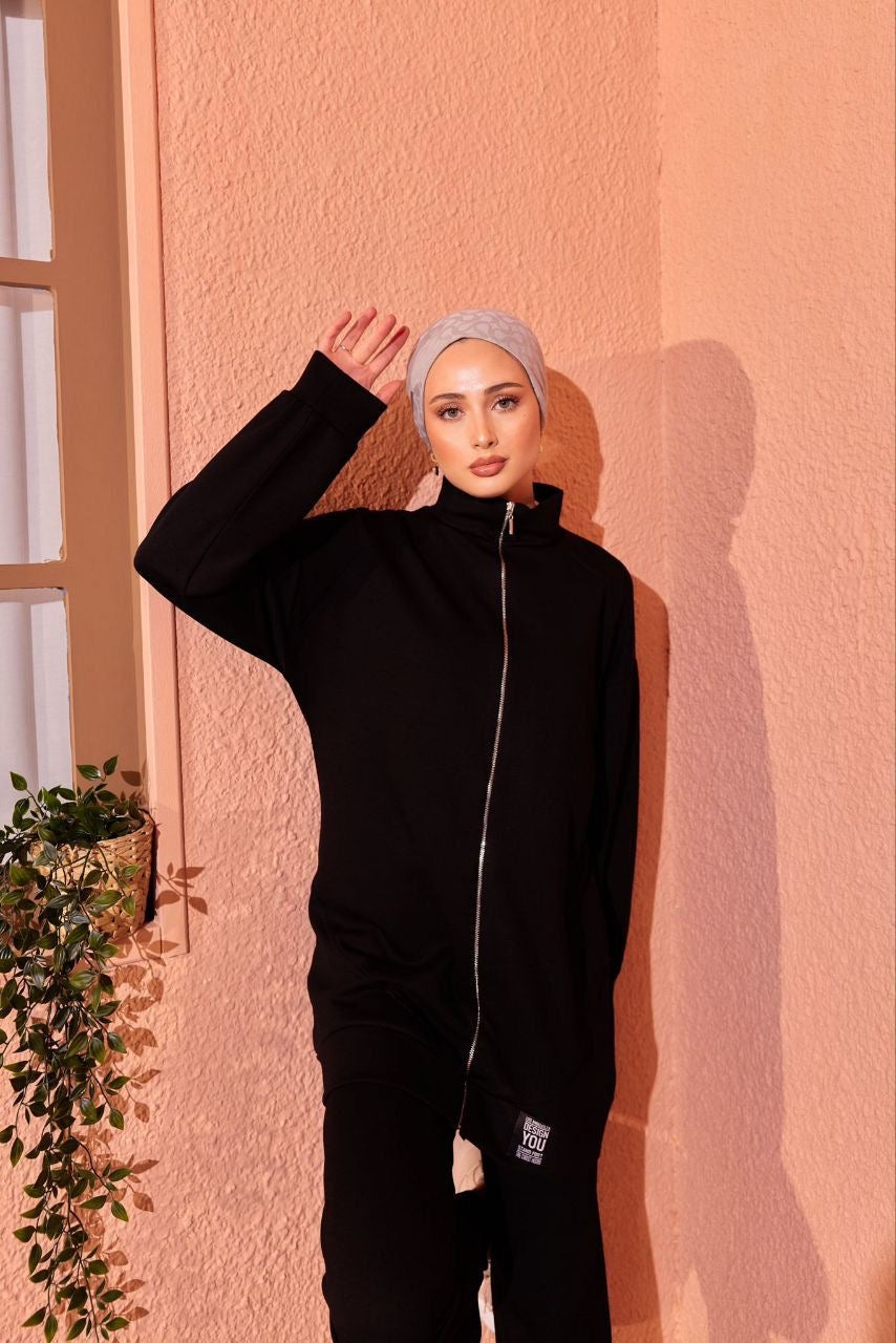 Training Suit Black – Comfortable Workout Gear - Acadia House